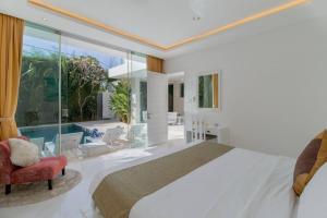 Superb 3 Bed Villa, Walk To Beach, Fast Wi-fi,