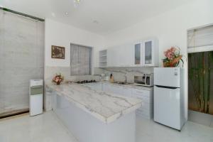 Superb 3 Bed Villa, Walk To Beach, Fast Wi-fi,