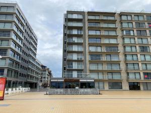 Apartment in Nieuwpoort by the Beach