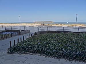 Apartment in Nieuwpoort with sea view