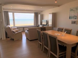 Coastal Comfort with Views