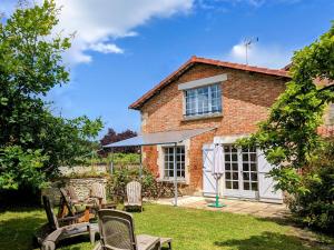 Gîte rénové avec jardin clos, cheminée et baby-foot à Contrisson, proche du Lac du Der. - FR-1-585-16