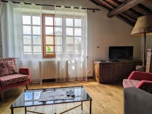 Maisons de vacances Gite renove avec jardin clos, cheminee et baby-foot a Contrisson, proche du Lac du Der. - FR-1-585-16 : photos des chambres