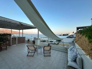 KYMA sea view apartment 40 meters from the beach