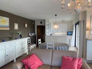 Apartment in Nieuwpoort with terrace