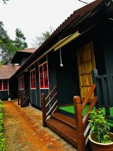 Kembara Resort, Merang - Kampong Telaga Papan