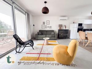 Appartements Tranquiloue - Appartement neuf proche PuyduFou ! : photos des chambres