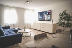 Exklusives Apartment Sinsheim Luxus, 75 TV & Top Lage WeHome Premium