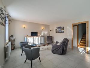 Maisons de vacances Gite de Charme pour 6 personnes avec Terrasse et Wifi - FR-1-582-529 : photos des chambres