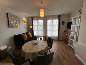 Appartements Luminosite et confort a 200m des Thermes! Avec WIFI, piscine et parking prive. - FR-1-541-169 : photos des chambres