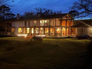 Villas Domaine de Coursat avec piscine chauffee et services haut de gamme pour 16 personnes - FR-1-791-35 : photos des chambres