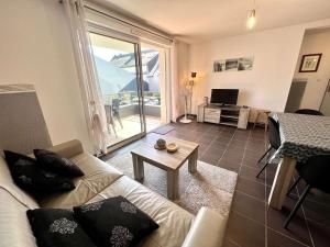 Étel: Appartement T2, Terrasse Sud, Près du Port, Parking, Animaux Permis - FR-1-479-218