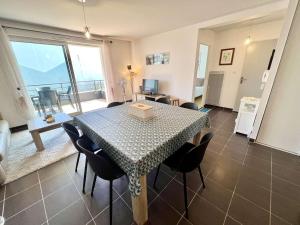 Étel: Appartement T2, Terrasse Sud, Près du Port, Parking, Animaux Permis - FR-1-479-218