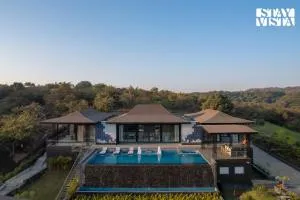 StayVista at The Nest at Canary Farms - Pool, Lawn - Pāli