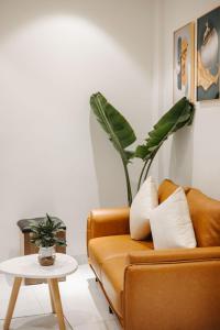 4Brs 20mToHoanKiemLake Central Private OldQuarter