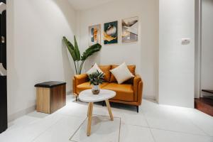 4Brs 20mToHoanKiemLake Central Private OldQuarter