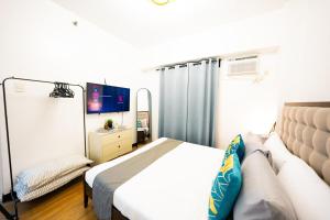 Cozy Spacious 2br at North Edsa QC