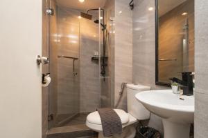 Tranquil Greenbelt Makati Condo - Free Pool Access