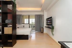 Tranquil Greenbelt Makati Condo - Free Pool Access