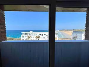 C8 Bay Apartments - Fistral Beach View - Newquay