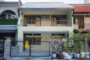 Gather & Stay 5BR Cozy Home near Setapak & Wangsa Maju - Setapak