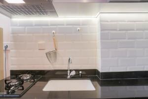 Warm & Cozy Studio at Signature Park Grande Apartment By Travelio