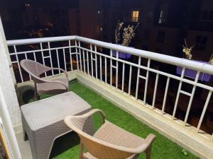 Modern and Cozy Apartment - Great Sunlight