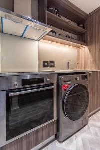 Luxurious One Bed at Foreshore Place