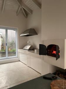 Contemoporary with a amazing views and Heated Pool