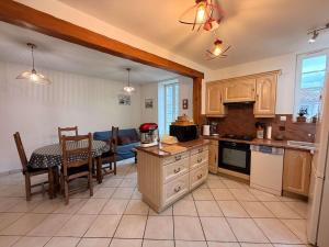 Maisons de vacances Maison du canton proches commerces : photos des chambres