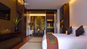 Emerald Palace Hotel