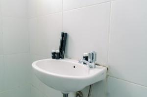 Comfort Studio Apartment Aeropolis Residence By Travelio