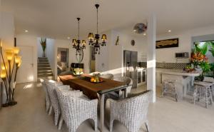 Villa Ozamiz Seminyak