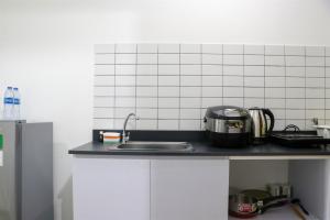 Simply Look and Comfy Studio Sayana Bekasi Apartment By Travelio