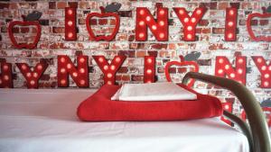 Oops! Latin quarter by Hiphophostels