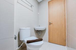 Comfort and Homey Studio Apartment at B Residence By Travelio