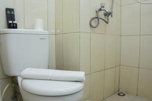 Cozy Living Studio at Springlake Summarecon Bekasi Apartment By Travelio