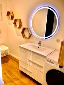 Appartement Tout Confort Coeur de Ville Grand Balcon Le Néouvielle