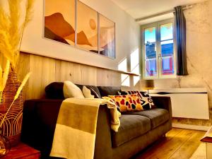Appartements Appartement Tout Confort Coeur de Ville Grand Balcon Le Neouvielle : photos des chambres