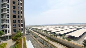 New Furnished and Spacious 2BR Tokyo Riverside PIK 2 Apartment By Travelio