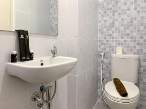 Studio with Minimalist Design Tokyo Riverside PIK 2 Apartment By Travelio