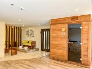 Stylish 1BR in OPR