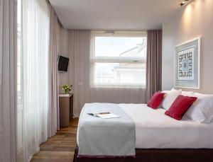 Deluxe Double or Twin Room room in Posta Design Hotel