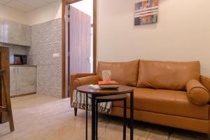 Liv Regalia - One Horizon Centre Golf Course Road