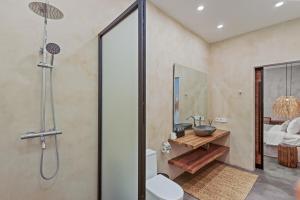 Brand New 4BR Villa with Pool, Sauna & Fire pit close to Nusa Dua and Uluwatu