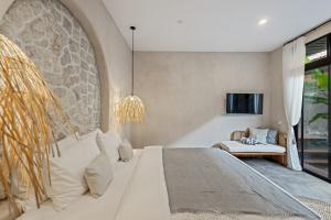 Brand New 4BR Villa with Pool, Sauna & Fire pit close to Nusa Dua and Uluwatu