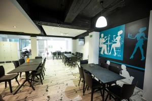 Days Inn Hotel and Residence