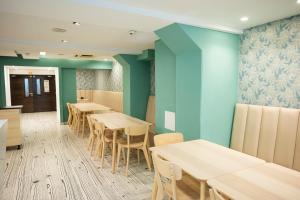 Days Inn Hotel and Residence