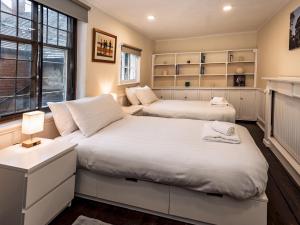 Spacious home sleeps 9 - walker cyclist retreat - Pass the Keys