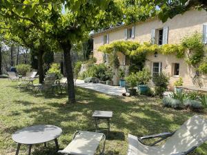B&B / Chambres d'hotes Domaine du Clos d'Alari-chambres d'hotes au milieu des vignes : photos des chambres